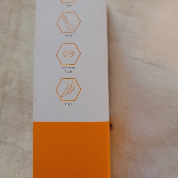 Conture by Luminess Kinetic Smooth Hair Remover Skin Polisher - Picture 2 of 3